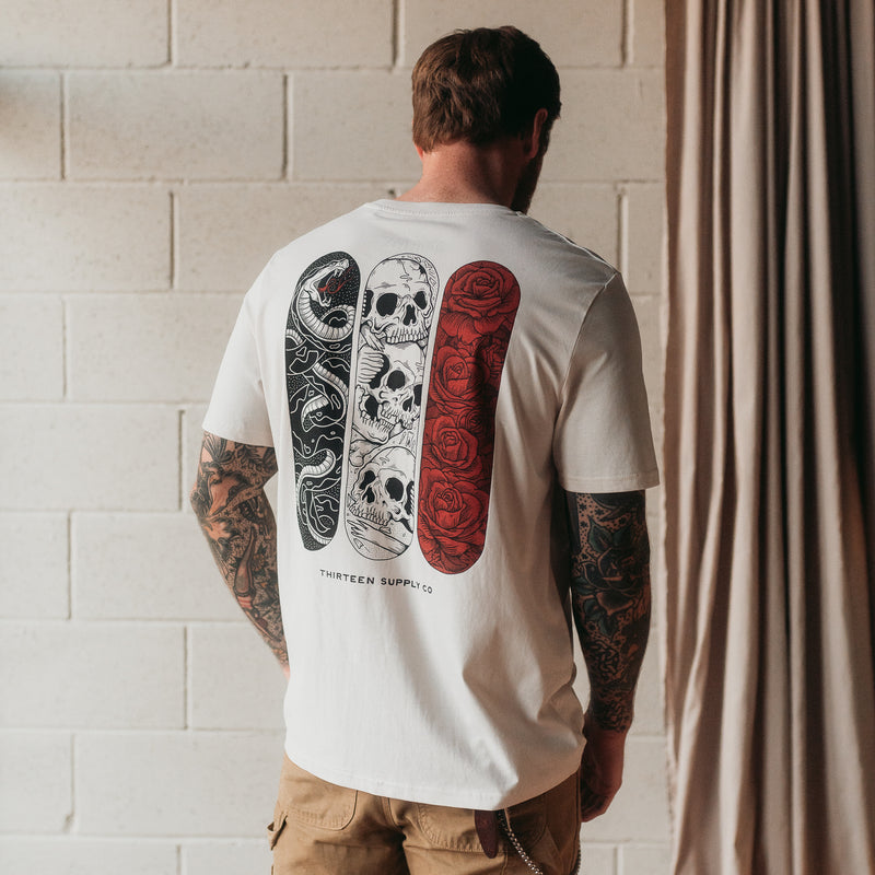 SKATE TRIPTYCH - OFF WHITE UNISEX T-SHIRT