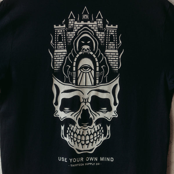USE YOUR OWN MIND - BLACK UNISEX T-SHIRT